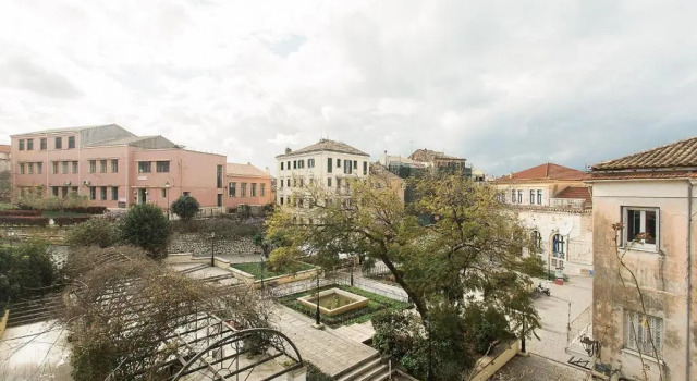 Апартаменты Deluxe Town Hall Square Flat in Historical Center 2