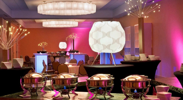 Long Island Marriott Hotel, Varaa Hotelli East Garden City 