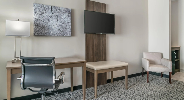 Двухместный люкс Best Western Plus Wayland Hotel