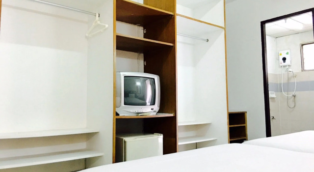 Taweeporn Guest House