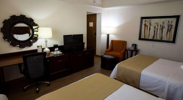 Четырёхместный номер Standard Best Western Centro Monterrey