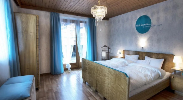 Haus Sonneneck, Rezerwuj Apartament Hotele w Tyrol z parkingiem, Parking
