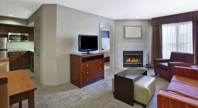 Четырёхместный номер Standard с 2 комнатами Homewood Suites by Hilton Dayton Fairborn