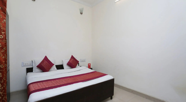 OYO 12868 Hotel City Lite
