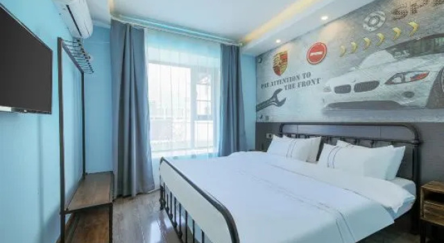 Люкс с 2 комнатами Shiyou Theme Smart Apartment (Dali Railway Station)