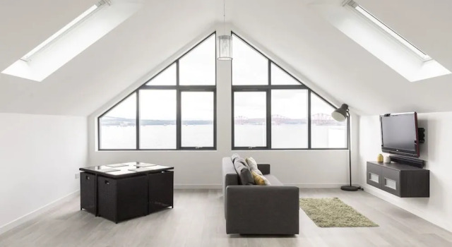 The Wee Glasshouse - Stunning Views of Dalgety Bay, Book Lejlighed St. Davids Fife