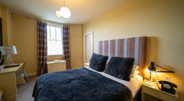 Milsoms, Varaa Hotelli 3 tähden hotellit kohteessa Merseyside, 3*