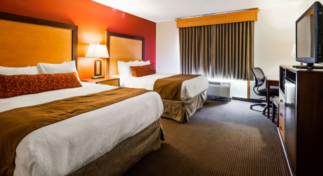 Четырёхместный номер Standard Best Western Plus Sidney Lodge