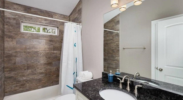 Апартаменты Treetop APT Café Olympic Center & Dwntwn