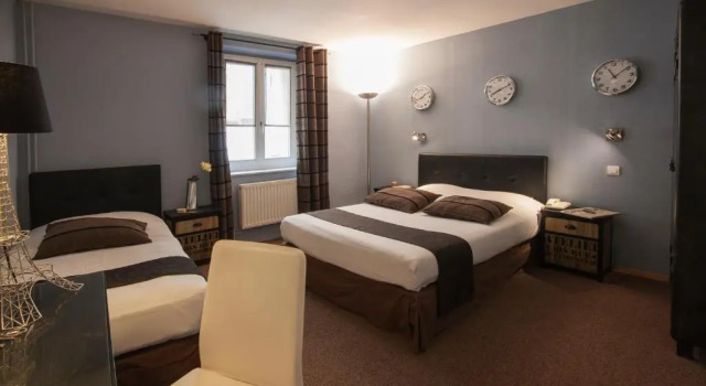 Трёхместный номер Standard EtC...Hôtel - Strasbourg Hyper Centre