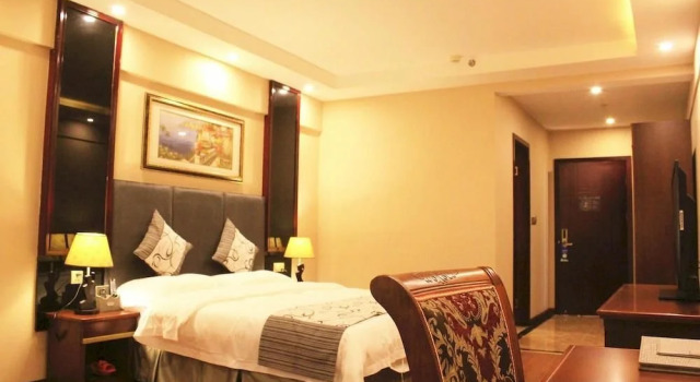 Chongqing Zhuoyi Hotel, Забронировать Отель Отели Чунцин с парковкой, рядом с Станция метро Daping, Парковка