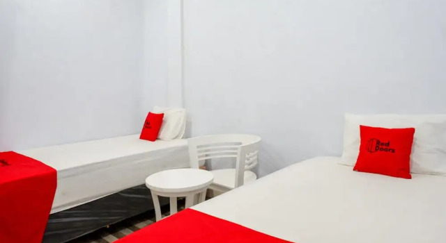 Двухместный номер Standard RedDoorz @ Jalan Adiyaksa Panakkukang