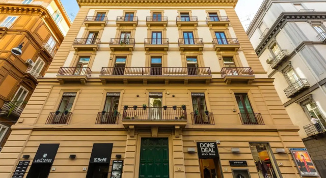 Colonna Apartment 1 by Wonderful Italy