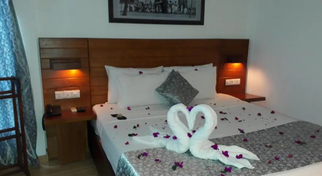 Трёхместный номер Standard с балконом Kandyan View Holiday Bungalow