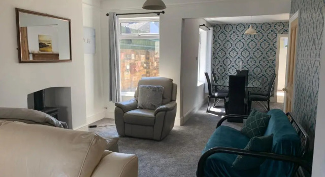 House - Sleeps up to 8 People & Free Parking, Book Feriehus Sommerhuse i Lowestoft, Hytte