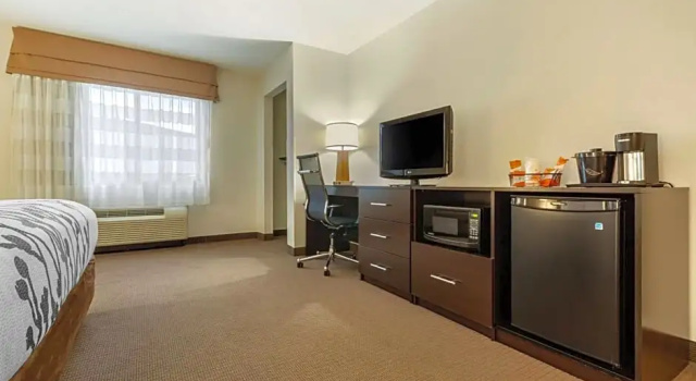 Двухместный люкс c 1 комнатой Sleep Inn & Suites Fargo Medical Center