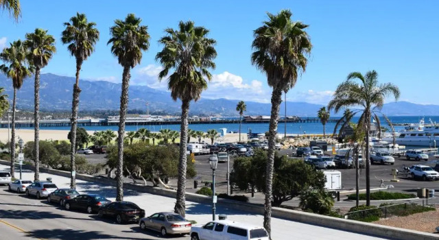 Четырёхместный номер Standard Beachside Inn
