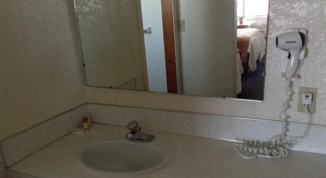 Номер Standard Days Inn by Wyndham Mackinaw City - Lakeview