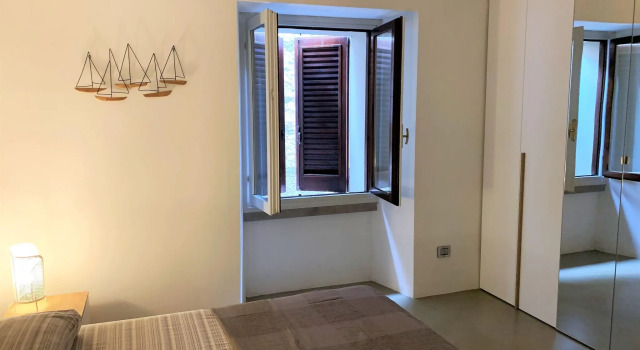 Apartment in the historic center 100 meters from the lake, Забронировать Апартаменты/квартира Дезенцано-дель-Гарда озеро Гарда