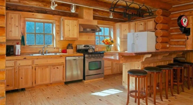 Macker's Cabin - 5BR + Loft Home + Private Hot Tub - LLH 63330, Buchen Sie Hotel Moose Wilson Road USA