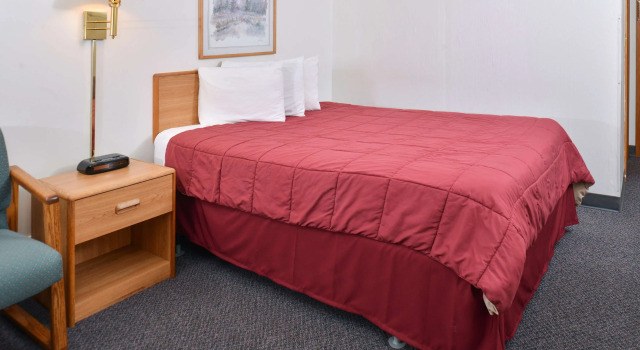 Двухместный номер Standard Sauk River Inn & Suites, a Travelodge by Wyndham