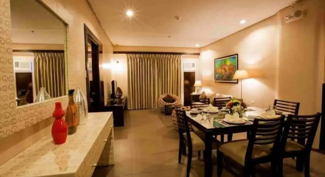 Полулюкс с балконом N Hotel