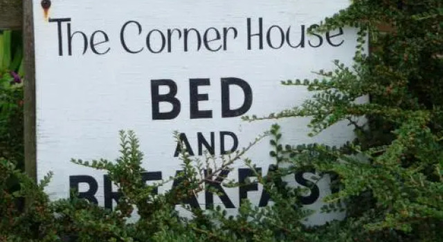 The Corner House, Забронировать Отель Отели Исторического графства Суссекса с парковкой, Парковка