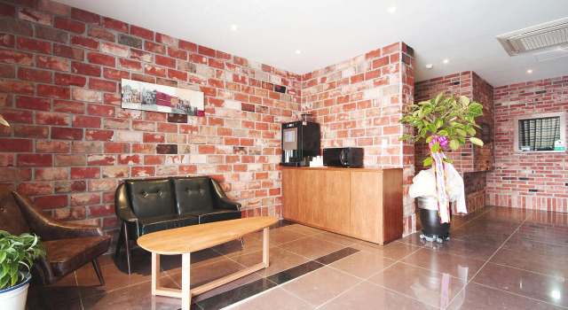 CozyTree Hotel
