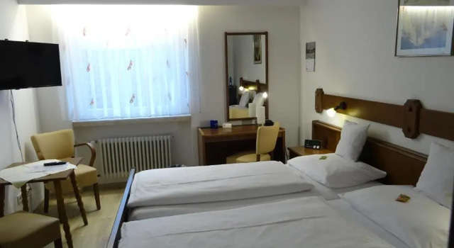 Двухместный номер Standard Hotel garni Zum Dom