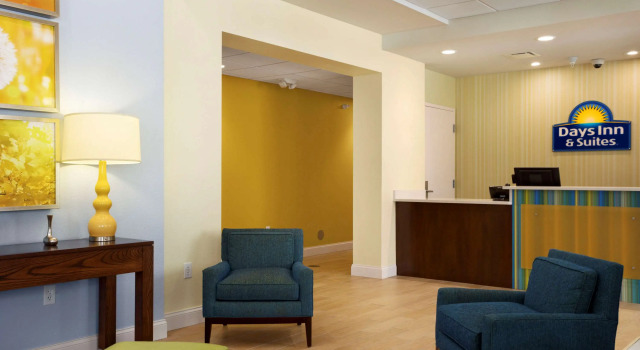 Days Inn & Suites by Wyndham Caldwell, Prenota Hotel Caldwell Ohio