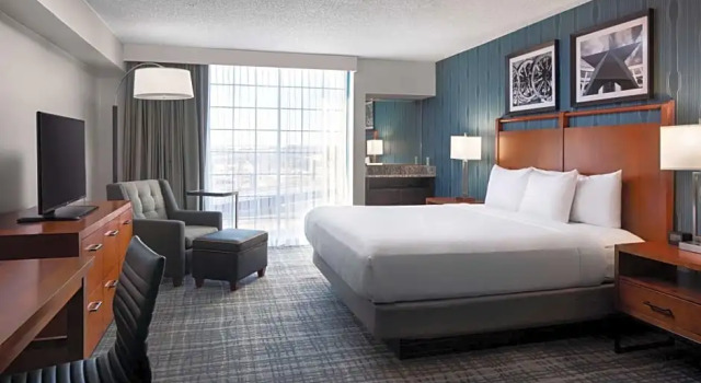 Люкс с 2 комнатами Embassy Suites by Hilton Austin Central