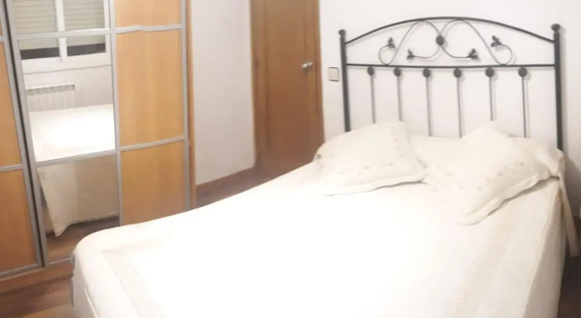 Enseñanza, Book Hotel  