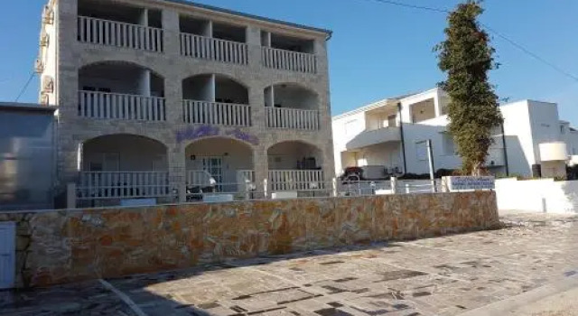 Villa Ana, Buchen Sie Villa Hotels in Gespanschaft Split-Dalmatien mit Pool, Schwimmbad