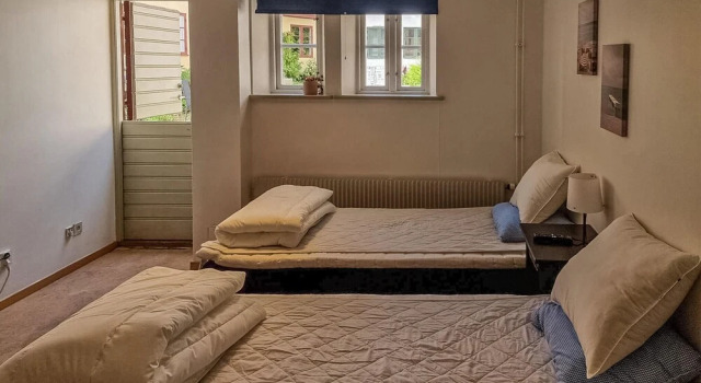Awesome Apartment in Ystad With, Rezerwuj Apartament Hotele w Lagos z parkingiem, Parking