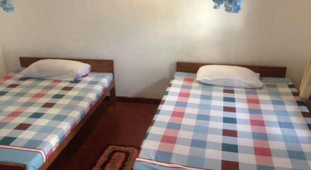 Backpacker.Lk Hostel Habarana, Забронировать Хостел Отели Хабарана с парковкой, рядом с Habarana Lake, Парковка