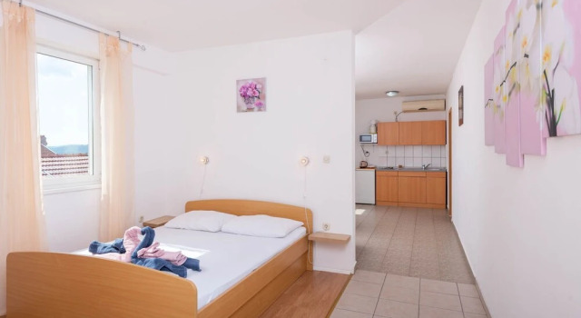 Apartments Mare