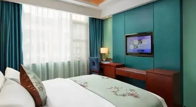 Люкс Business Ruiteng Phoenix Nest Holiday Hotel (Changsha Songya Lake Mass Media College)