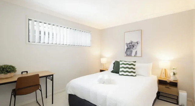 Smart Suites Self Check-in Apartments - 18 Darnley, Забронировать Апартаменты/квартира Брисбен Brisbane Region