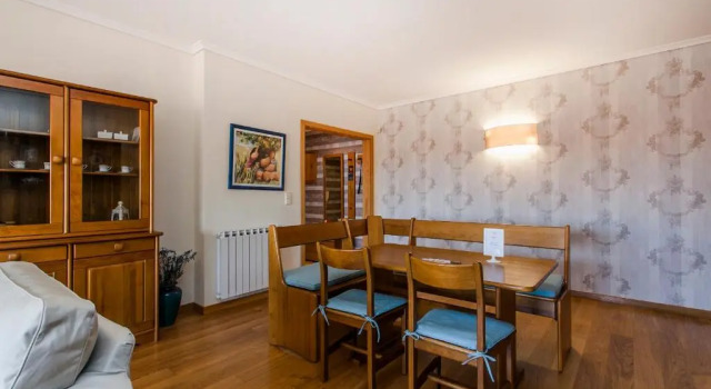 Rosa dos Ventos Apartment, Rezerwuj Apartament Hotele w Lisbon Region z parkingiem, Parking