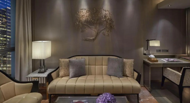 Двухместный номер L600 Deluxe Mandarin Oriental The Landmark, Hong Kong