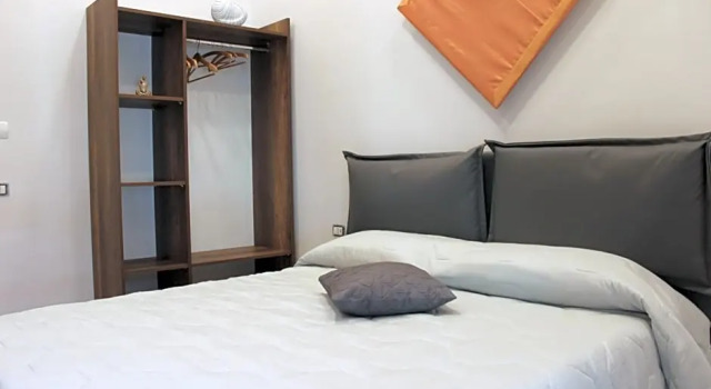 Casa AGNESE B&B, Prenota Bed & breakfast Hotel economici a Napoli