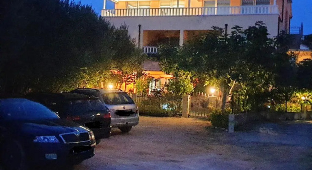 Apartments Tare