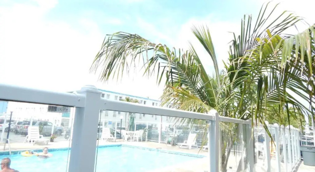 Четырёхместный номер Standard Seabonay Oceanfront Motel