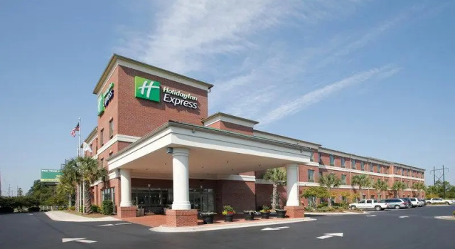 Кровать в общем номере Holiday Inn Express Leland - Wilmington Area by IHG