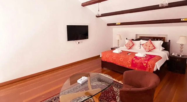Люкс Heeren Straits Hotel