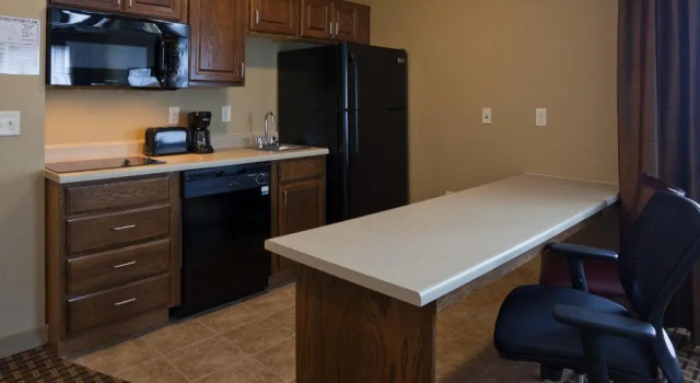 Люкс Deluxe GrandStay Inn & Suites of Luverne