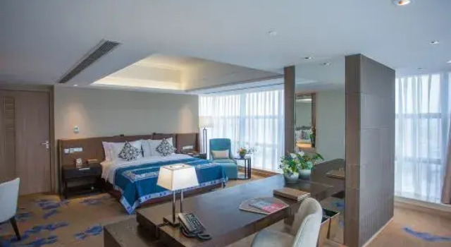 Люкс Business Gloria Grand Hotel Jishou