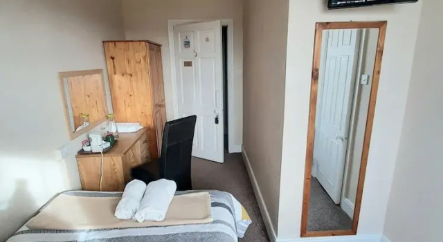 Одноместный номер Standard с видом на море Rathmore House Bed & Breakfast