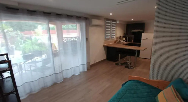 Апартаменты Appartements dans résidence Avec piscine - Mer à 500m