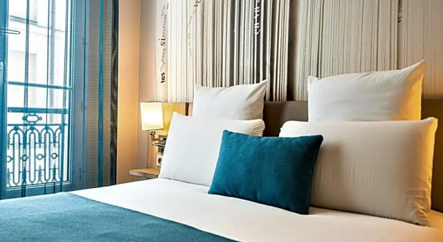 Номер Standard Mercure Paris Montparnasse Raspail